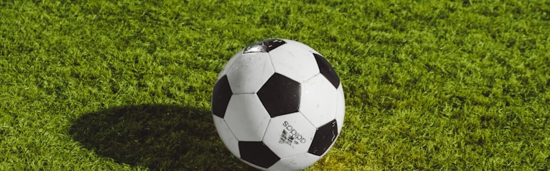 欧洲冠军联赛足球比赛精彩瞬间