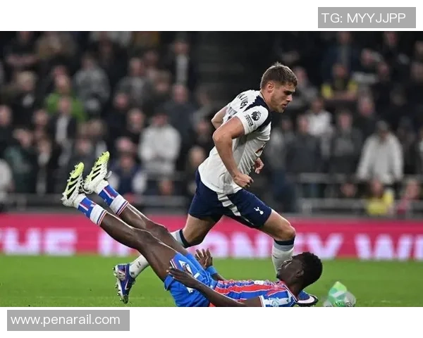 国王杯热刺小胜曼城红牌争议引发全场热议与转会传闻